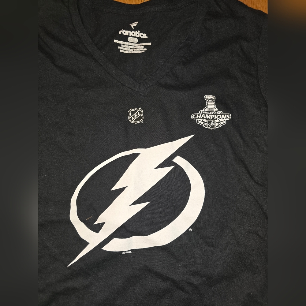 Fanatics NHL Lightning Black Tee Womens Size S (86 KUCHEROV) - Picture 2 of 7